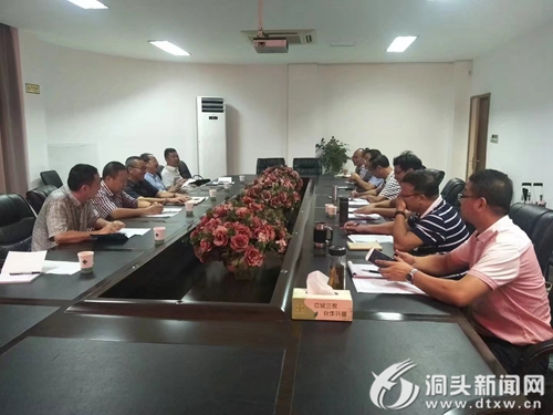 区人大常委会副主任叶明理到供销社调研