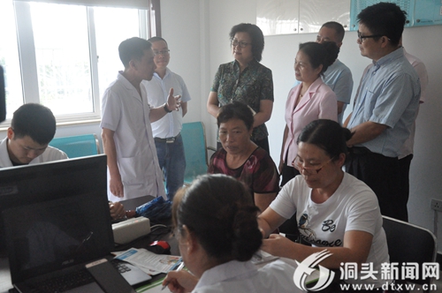 市深化医疗改革工作调研组调研洞头