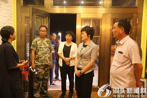 林霞率队督查民宿行业防汛抗台工作