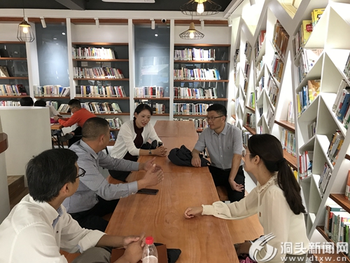  区领导前往鹿西乡开展“三助三红”“三服务”活动