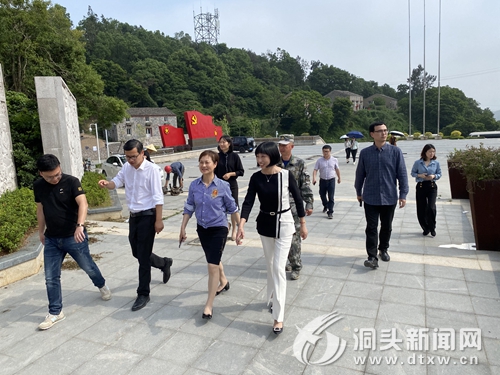 市文化旅游“三服务”专项组调研女子连建连60周年纪念活动情况