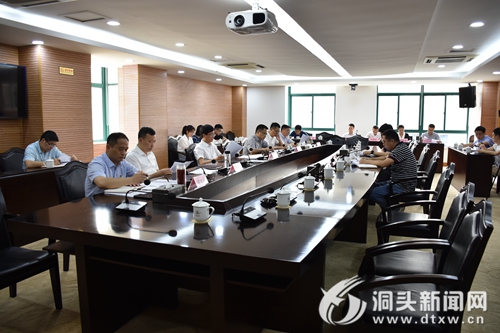 我区对村（社区）组织换届“一肩挑”人选逐一会审