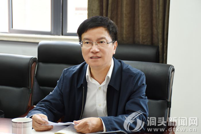细木匠板交投升温\宁波梅山将建起一个仓储面积10万平方米的高档木料生意中间-