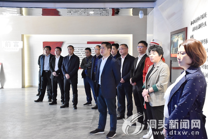 南部县考察团在我区开展工作考察