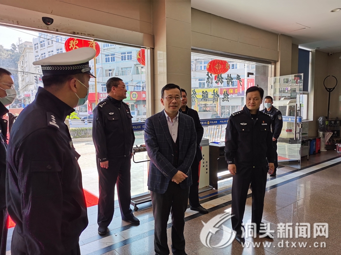 区领导开展节后“三服务”活动