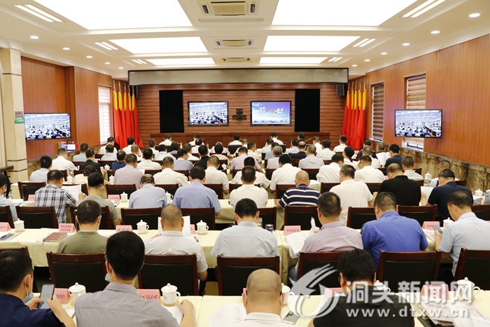 2021年第二次县（市、区）、产业集聚区比看现场会召开 奋力走好新时代海上花园赶考之路