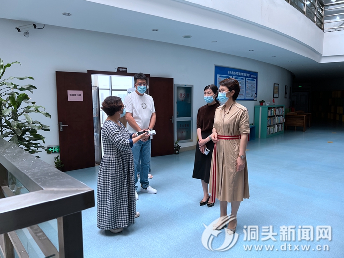区领导调研我区儿童友好试点单元建设工作