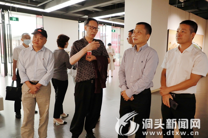 雪浪浮礁 胜境叠出《海上花园·百岛洞头》张洪林摄影作品展在市文化馆展出