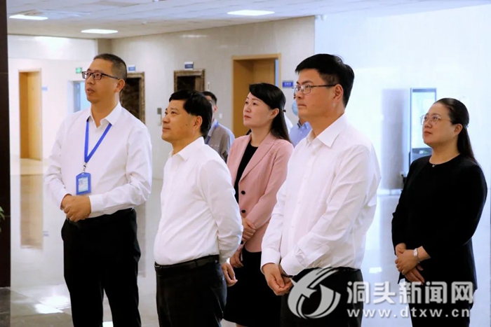 浙江省市场监管局局长章根明来我区调研