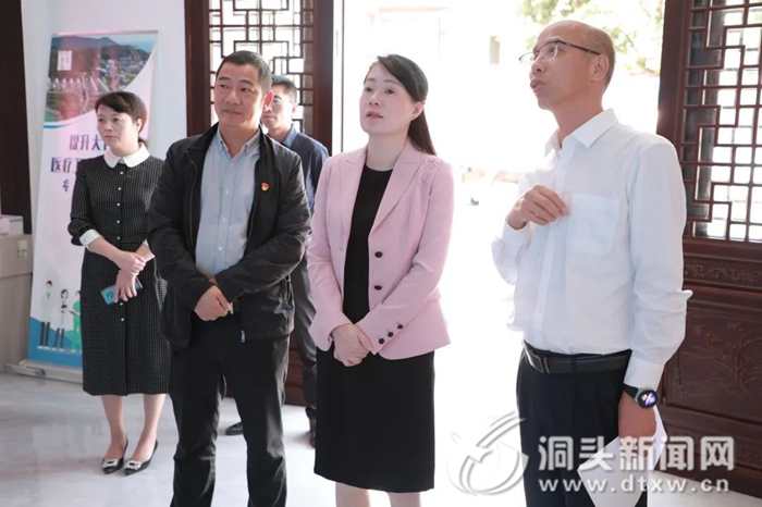 何莉平走进大门镇人大代表联络站开展主题活动：发挥人大代表作用 助力基层社会治理