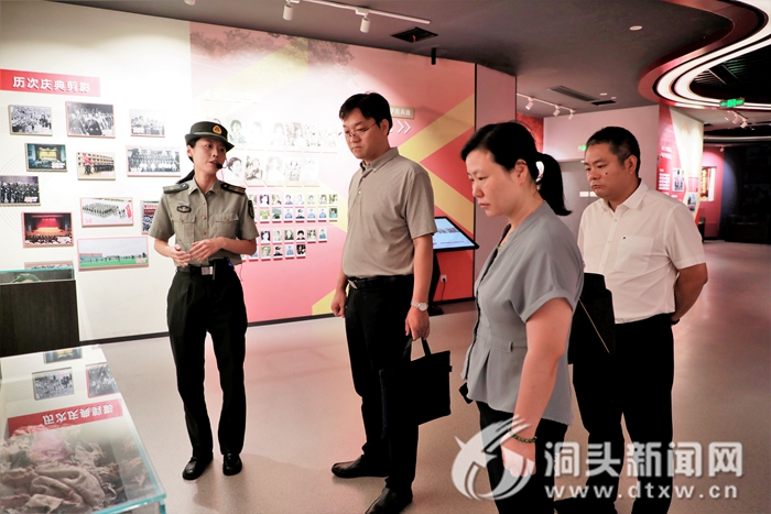 全国妇联宣传部副部长王秀江来我区调研