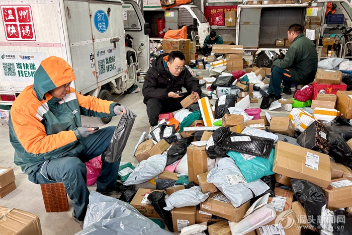 ���ء������ȡ� ���ڡ����ڸڡ�ح���Ա���������� ������Բů